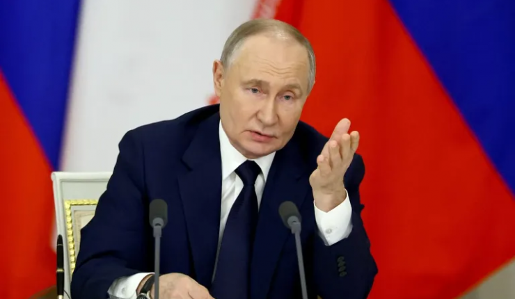 https://media.cnnchile.com/sites/2/2025/01/vladimir-putin-740x430.png