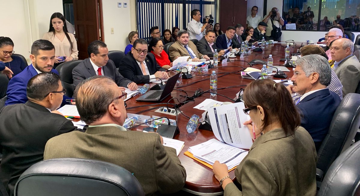 https://ultimahora.sv/wp-content/uploads/2019/07/Comisin-Hacienda.jpg